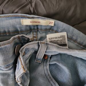 LEVIS
